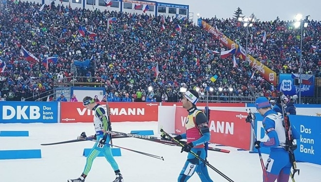 Капітан української збірної з біатлону Дмитро Підручний потрапив у квіткову церемонію етапу Кубка світу