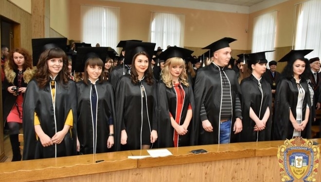 У Тернополі стало на декілька десятків фармацевтів більше
