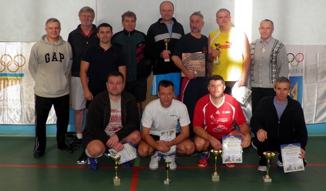 У протистоянні у Тернополі зійшлися лікарі, банкіри, педагоги (фотофакт)