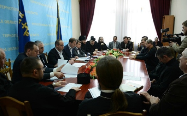 «Губернаторські» подачки не врятують тернопільських вчителів