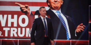 США скорочують фінансову допомогу Україні через корупцію, – Наливайченко.