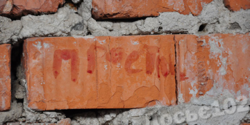 Єдина дитина сім’ї з Тернопільщини спочатку різала вени, а потім полізла у петлю