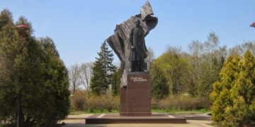 Наступного року біля пам’ятника Бандері у Тернополі буде масштабний ремонт