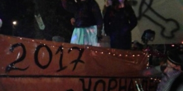 На Тернопільщині побудували “Чорну перлину”, як у Джека Горобця (фотофакт)