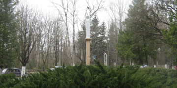 Цікавезна історія про статую тернопільського ангела (фото)