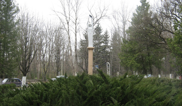 Цікавезна історія про статую тернопільського ангела (фото)