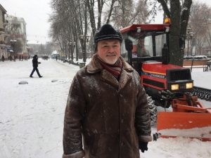 Як тернопільські комунальники борються зі снігом (фото)