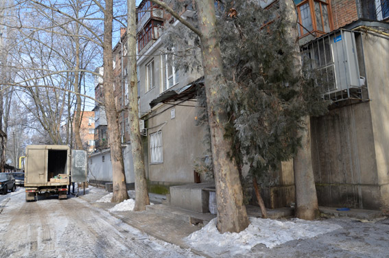 Садист знущався з миколаївської дівчини декілька днів