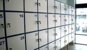 З камери схову у супермаркеті викрали речі тернополянки