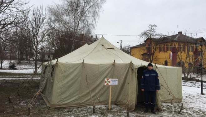 В центрі історичного міста на Тернопільщині розгорнули пункт обігріву (фото)