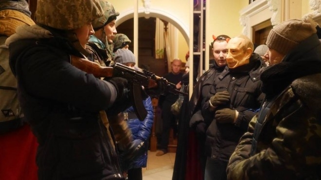 Тернополян вітав вертеп у якому були “воїни АТО”, “сепаратисти” й “головний окупант” (фото)