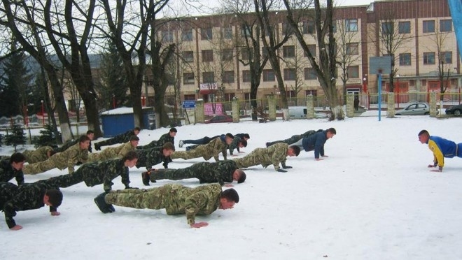 Оце так: цілий райцентр Тернопільщини долучився до мегапопулярного флешмобу (фото, відео)