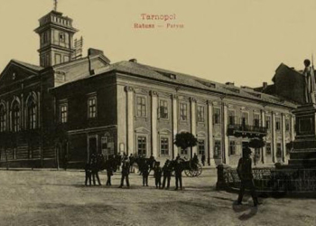 Про відновлення ратуші у Тернополі говорилося ще 25 років тому (факти)