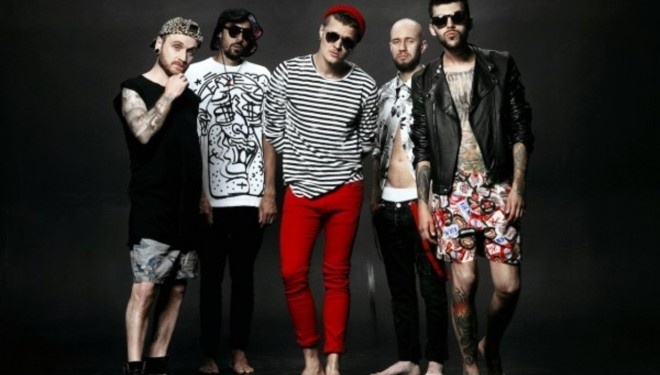 Декілька цікавих фактів про гурт, який у суботу здивував всю Україну (відео)