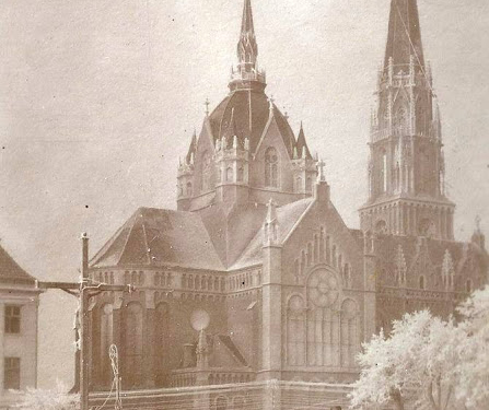 У мережі виклали унікальне фото тернопільського костелу (фото)