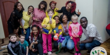 Чуйне серце, або як нігерійські студенти дарують радість сиротам з Тернополя