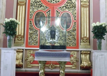 Сергій Надал з настоятелем Архикатедрального собору зустріли у Тернополі чудотворну ікону (ФОТО)