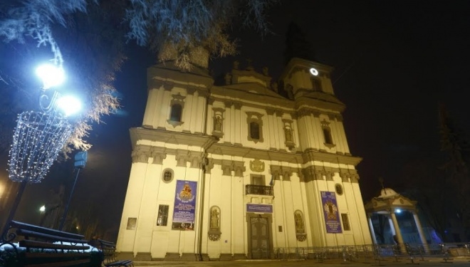 Сергій Надал з настоятелем Архикатедрального собору зустріли у Тернополі чудотворну ікону (ФОТО)