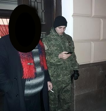 У Тернополі в поліцейську станцію можна зайти вільно, а покинути її важче