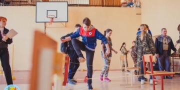 Школярі вшанували Революцію гідності патріотичним заходом “Будь гідним героїв” (ФОТО)