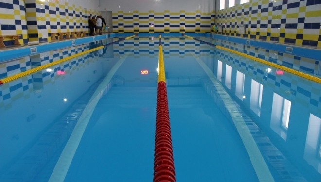 Басейн у смт. Козова, як і обіцяв Степан Барна, відкрито!