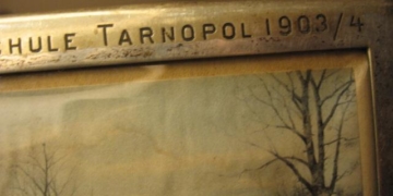 У мережі показали фото раритетного порцигара з Тернополя (фото)