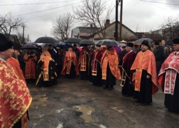 На Тернопільщині провели хресний хід та співали страсних пісень