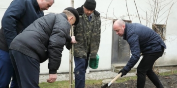 Понад дві тисячі тернополян вийшли на першу міську толоку (ФОТО)