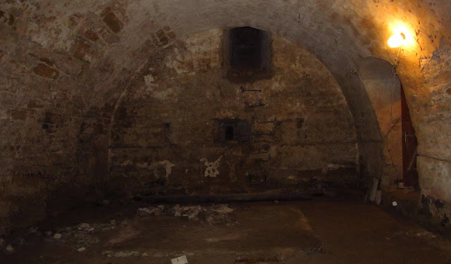 Пивниці тернопільського Старого замку (фото)