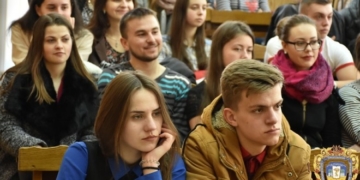 Днями до Тернополя приїздив знаний в Україні та у всьому світі хірург