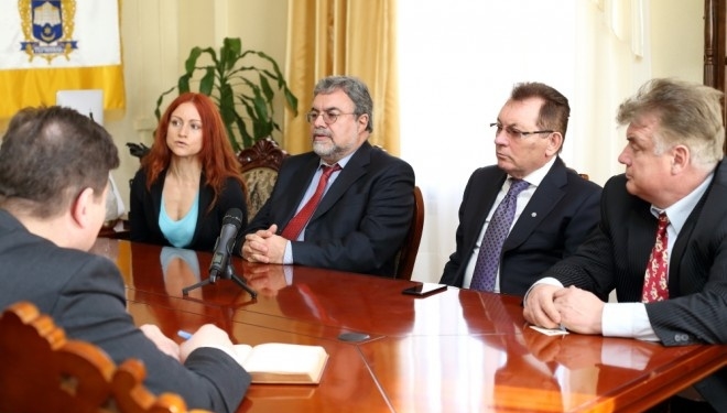 Посол Бразилії поділився з очільником Тернополя своїми планами