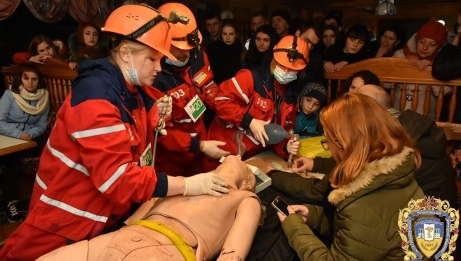 На Тернопільщину з’їхалося 18 медичних бригад та ще три з-за кордону