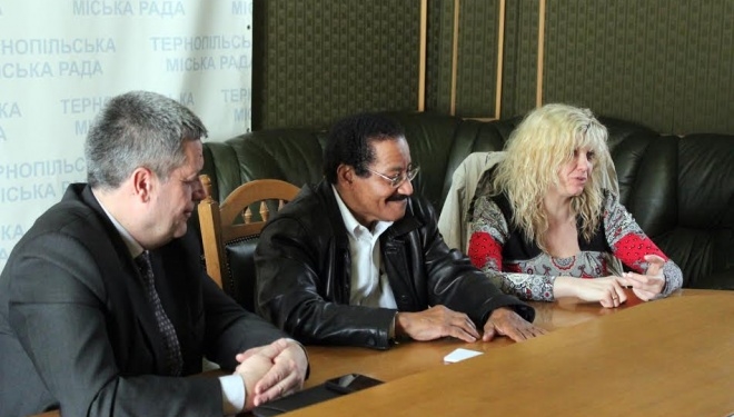 До Тернополя завітав професор американського коледжу