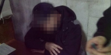 Патрульні оштрафували дебошира, який кидався під автомобіль