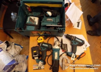 Затримали банду, яка обкрадала будинки поблизу Тернополя