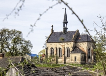 Унікальна архітектура костелу на Тернопільщині зачаровує (ФОТО)