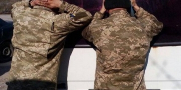 У Тернополі затримали трьох військовослужбовців