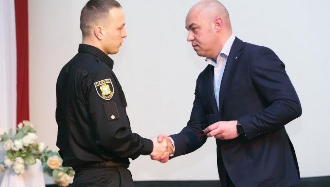 Очільник Тернополя Сергій Надал привітав патрульну поліцію з першою річницею (ФОТО)