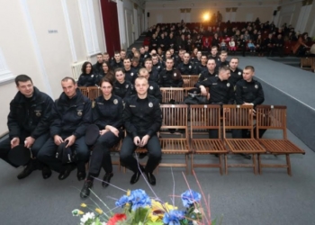 Очільник Тернополя Сергій Надал привітав патрульну поліцію з першою річницею (ФОТО)