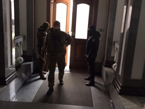 Маски-шоу, або чому влада знову почала репресії проти Сергія Надала?
