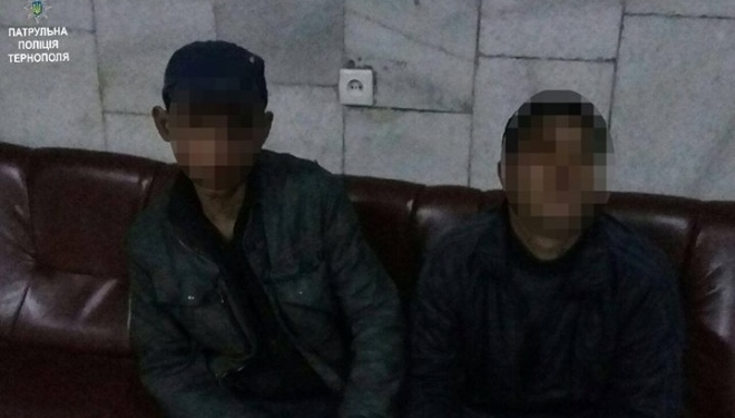 “На гарячому” спіймали двох злодіїв, які проникли до будинку