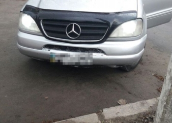 Автомобіль з підробленими документами виявили у Тернополі