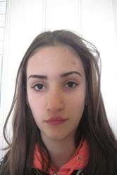 У Тернополі розшукують зниклу школярку