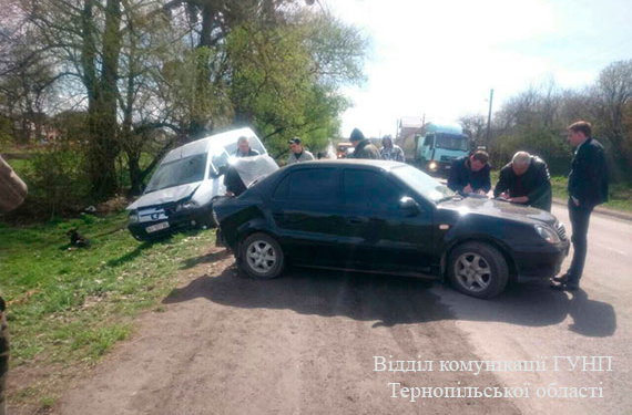У ДТП зіткнулися два автомобілі (ФОТО)