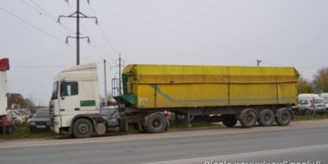 Як Львів нахабно засипає Тернопільщину тоннами сміття