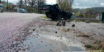 Під колеса автомобіля потрапили дві дівчинки – школярки в лікарні (ФОТО)