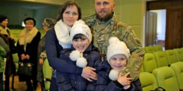 Тернопільському кіборгу осколок пройшов через мозок: страшна історія поранення та дивовижне одужання