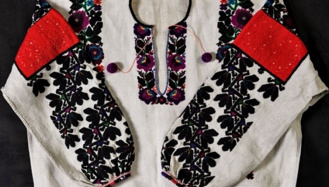 У відомого тернополянина є унікальна вишиванка, яку передавали з покоління в покоління більше ста років