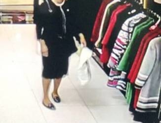 Завдяки перуці жінка втілила свій чорний задум