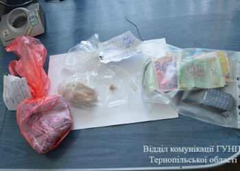 Заради грошей молодик нападав на жінок та дітей у Тернополі (ВІДЕО)